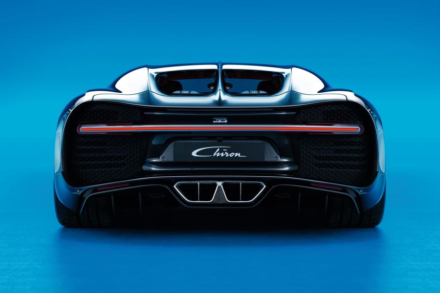  Bugatti Chiron 2016 года  (фото 34 из 51)